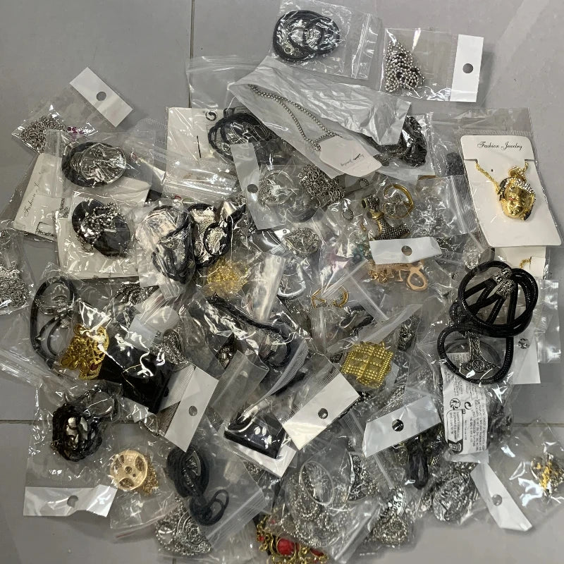 1/5/10/15pcs Fashion Jewelry Mystery Box: Random Assorted Necklace, Earrings, Bracelet & Ring Set, Trendy Gorgeous Accessories Gift for Women